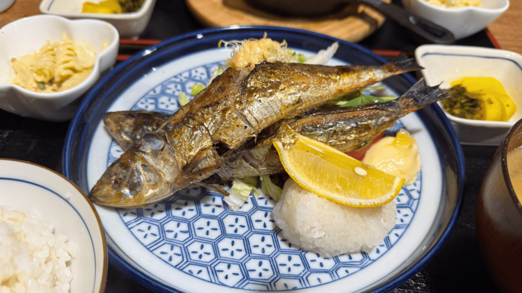 [画像：ナカガワ☆スエ食堂さんの日替わり魚定食]