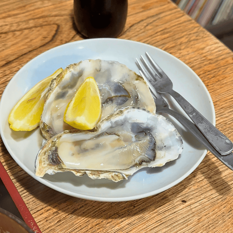 [画像：ナカガワ☆スエ食堂さんの生牡蠣]