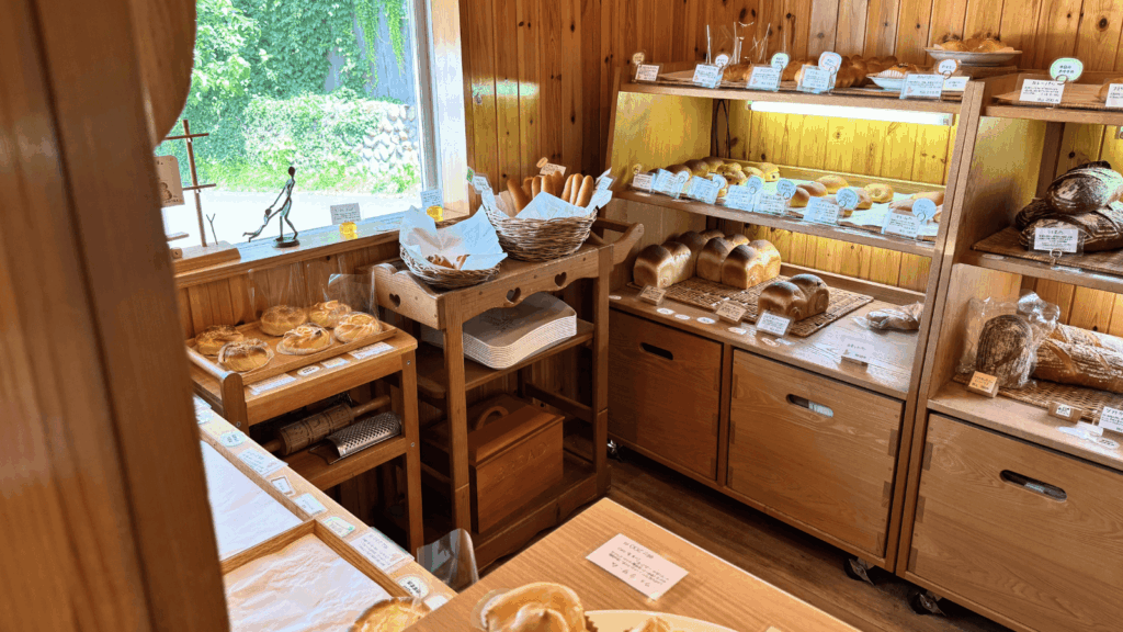 [画像：アオティアさんの店内]