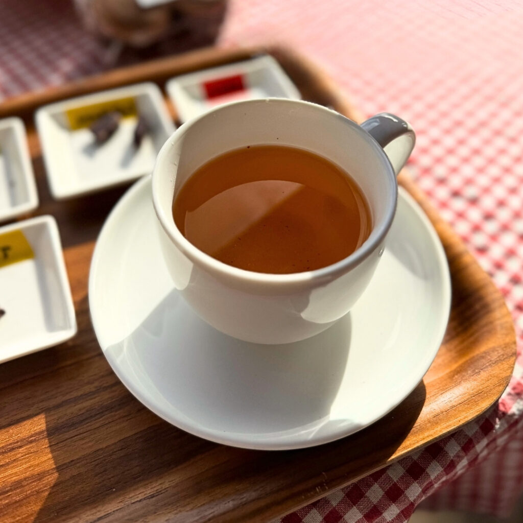 チョコレートの香りのする不思議なカカオ茶