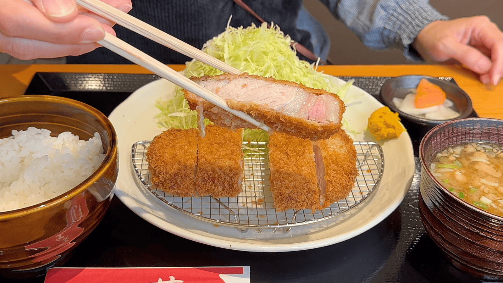 「【青梅市河辺駅】とんかつ芯｜肉問屋直営の絶品とんかつ」のアイキャッチ画像