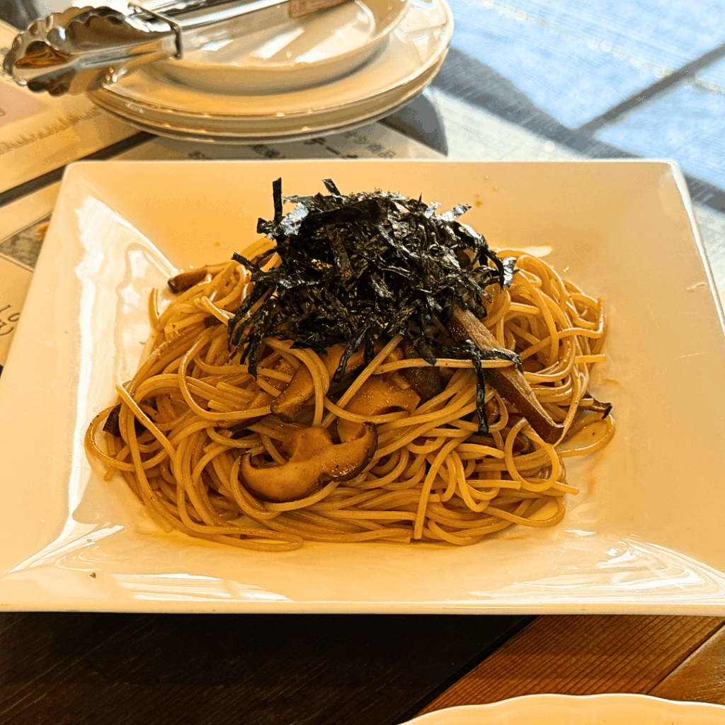 [画像：たまり醤油バターの椎茸パスタ]