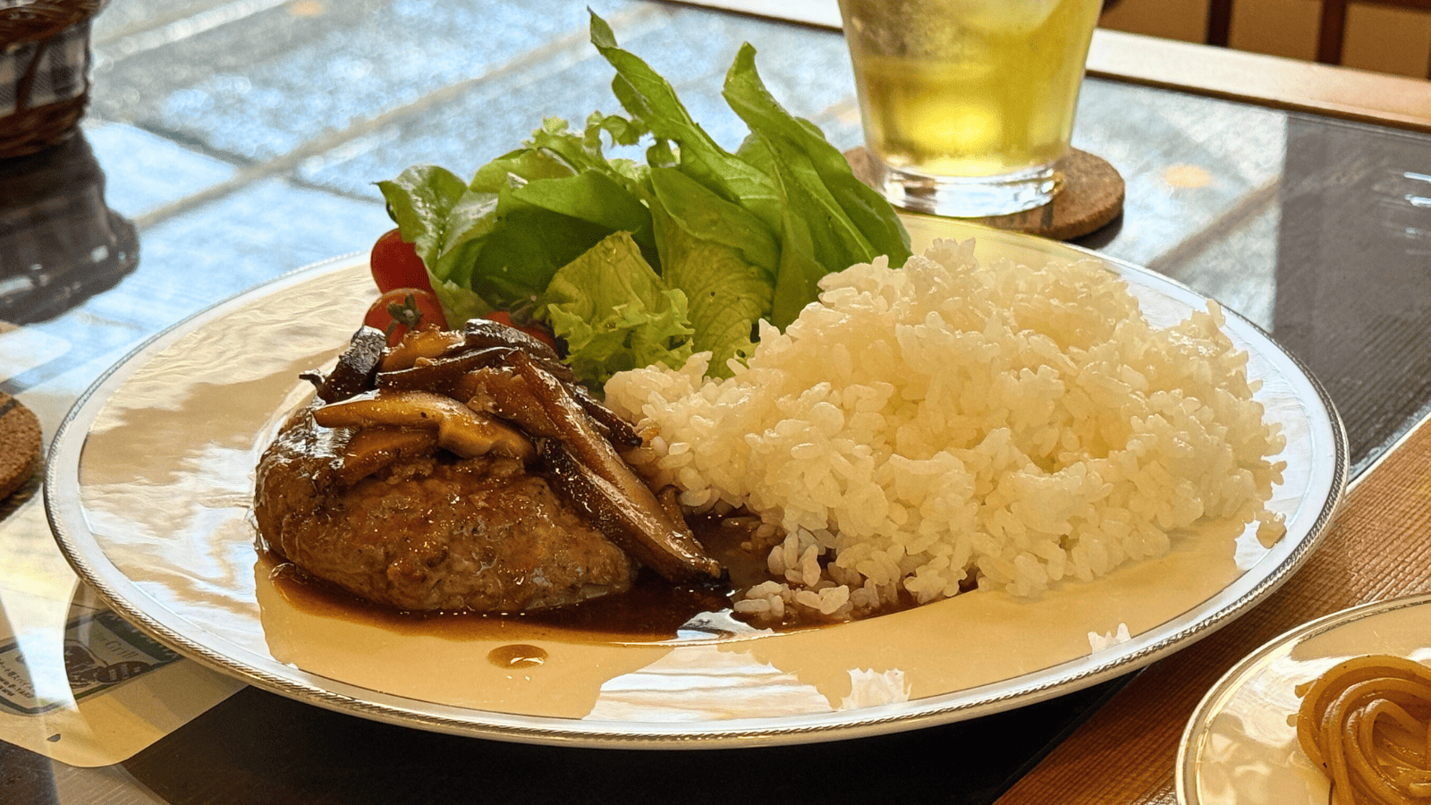 「【青梅市】内沼きのこ園「軽食喫茶ぴるつ」｜絶品！原木しいたけ料理ときのこ狩り体験」のアイキャッチ画像
