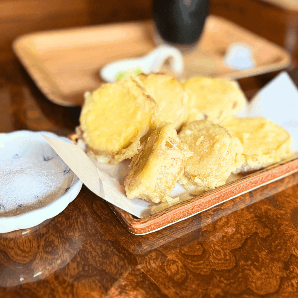 [画像：Potatostorage名物のお芋天]