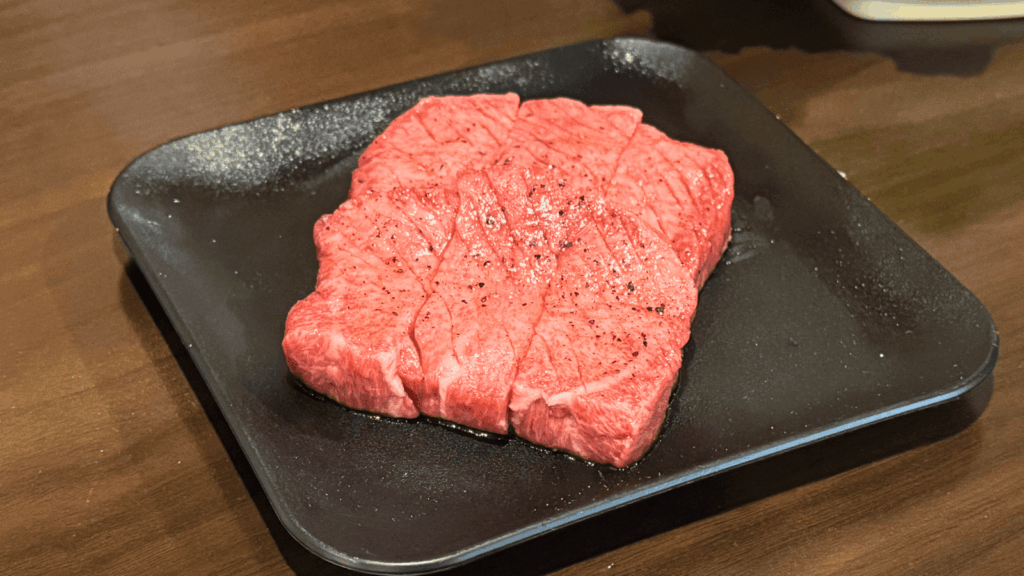 [画像：焼肉青梅さんの看板メニュー・上タン]