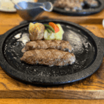 【メニュー情報あり】チャコグリル｜ペット専用入口がある炭火焼ハンバーグのお店【青梅市河辺駅】
