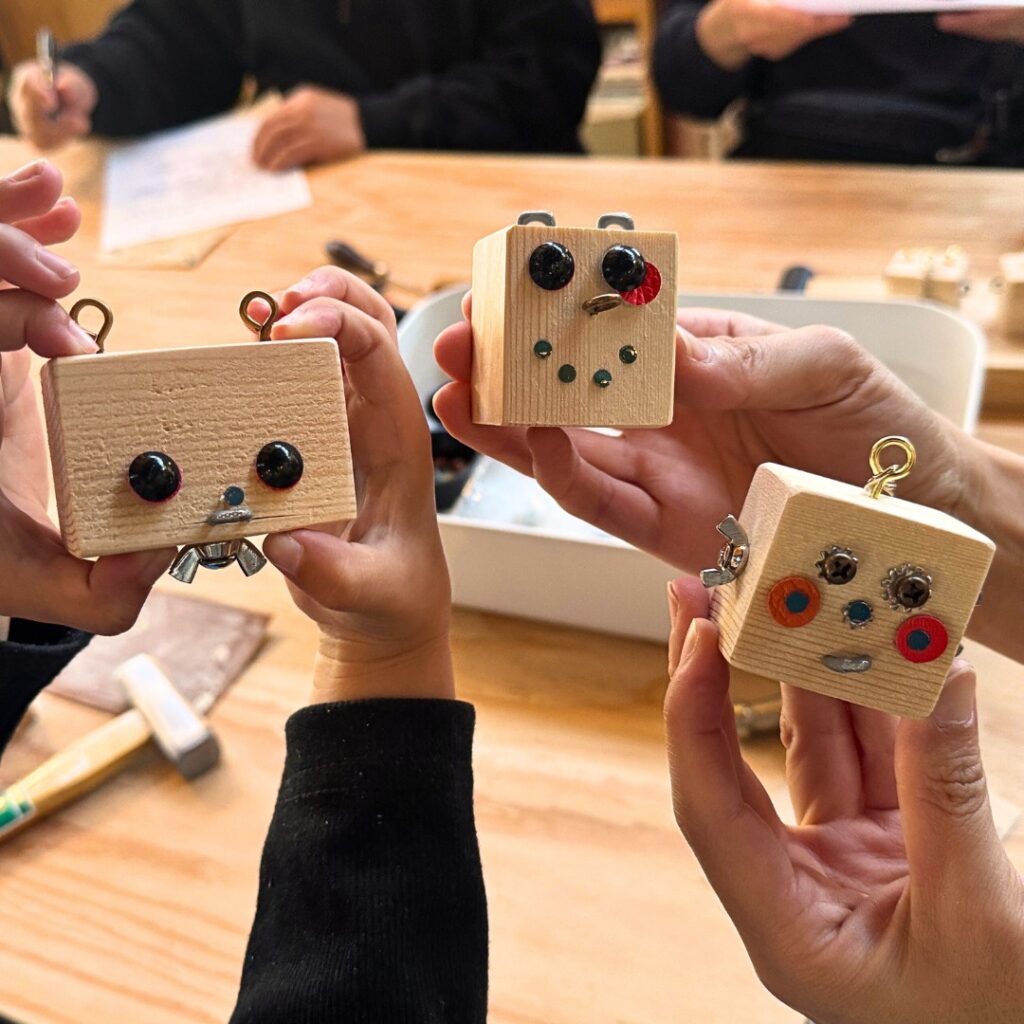 ロボット製作中の様子