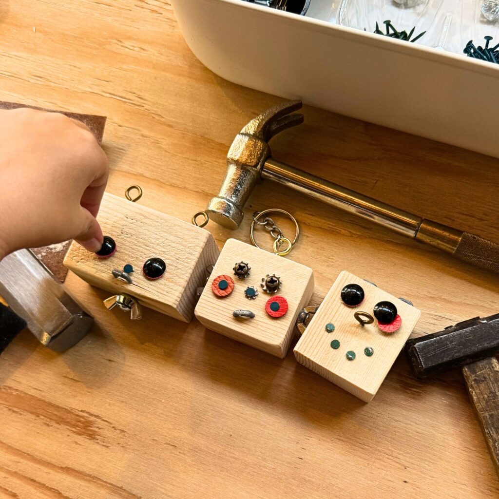 みんなで作った個性豊かなロボットたち