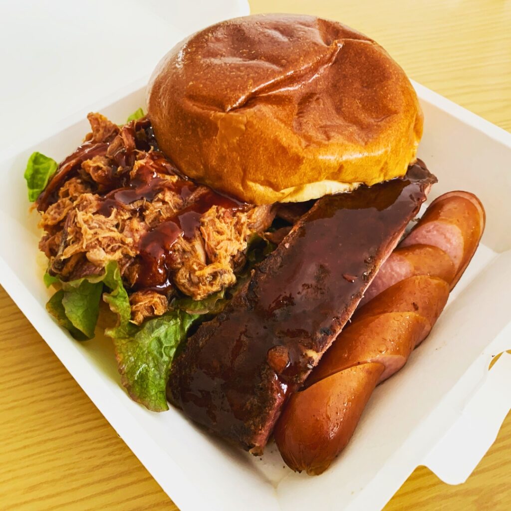 画像：プルドポークバーガーのセット