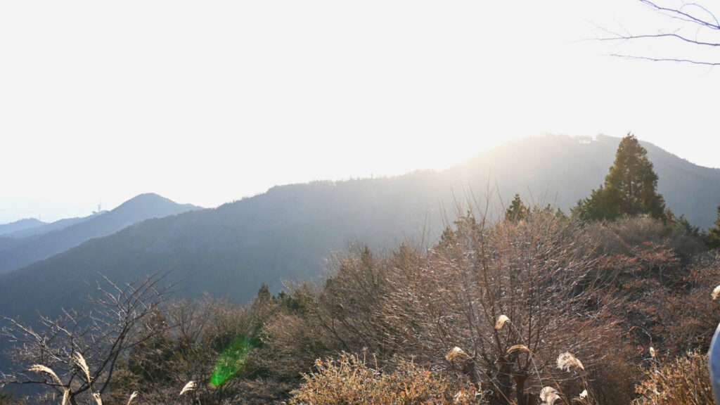 御岳山から見る朝日