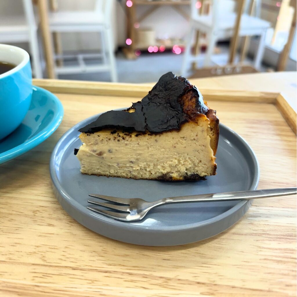 バスクチーズケーキ