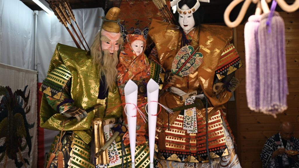 見上げてびっくり？青梅大祭の山車から人形が降りた意外な理由