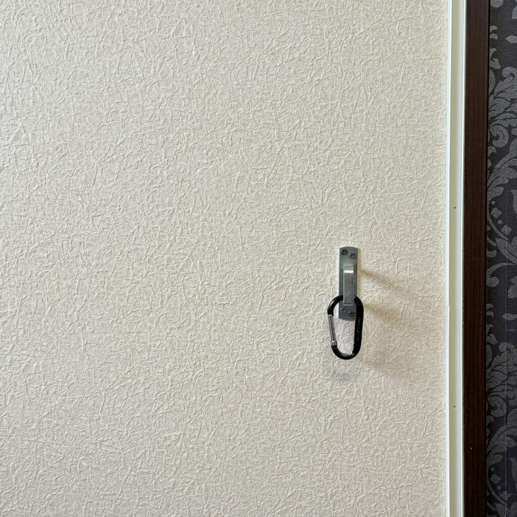 CANISさんの店内のリードフック