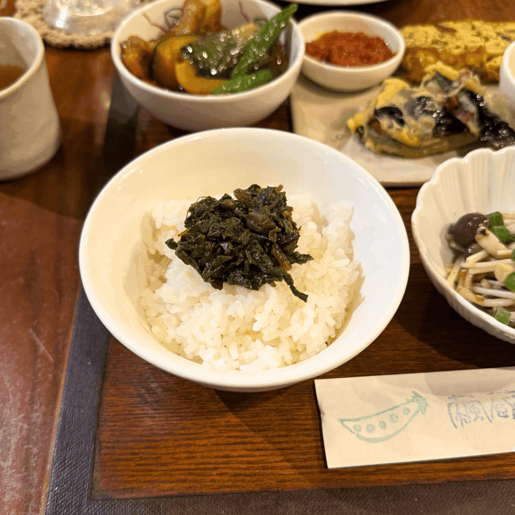 季節を感じる蕗の葉の佃煮